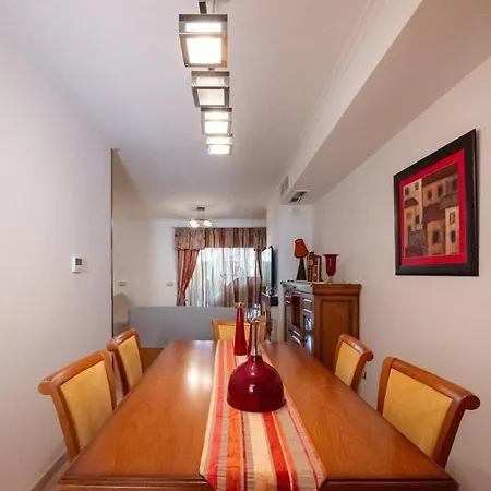 Apartment 3 Bedroom El Arenal Marbella