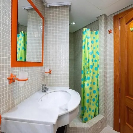 3 Bedroom El Arenal Apartment *